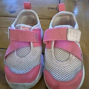 Reebok Baby Walker Shoes in Pink and Cream